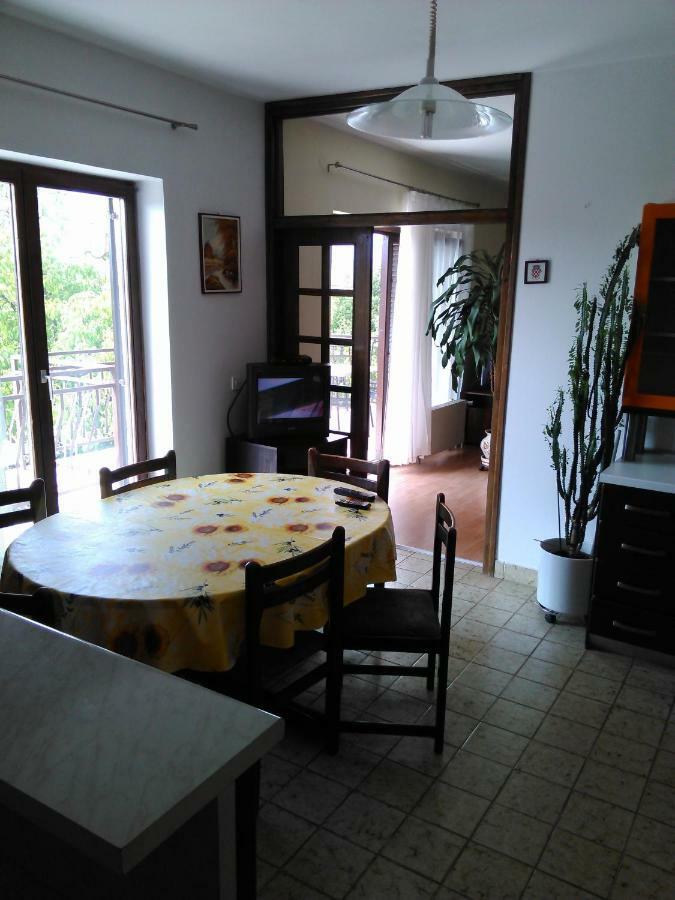 Viki Apartment Kastav Exterior foto